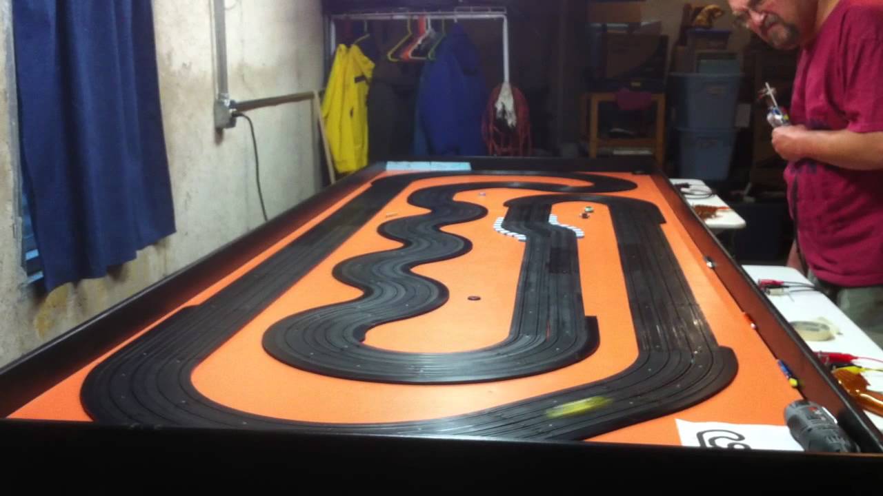 Slot car track testing, Wide tire Tjet (Fray type) car YouTube
