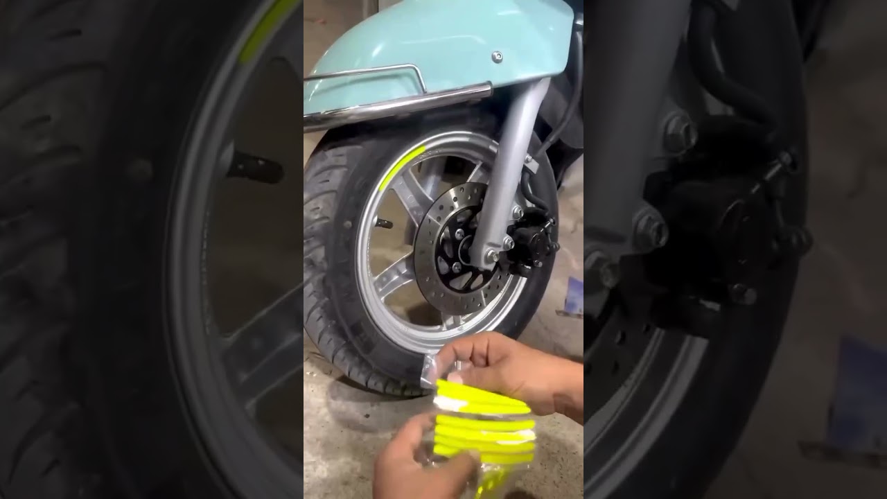 Car Wheel Radium Sticker| Car & Bike Wheel Decoration Reflective Sticker