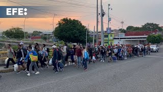 Nueva caravana de migrantes parte de la frontera sur de México en busca de regularización