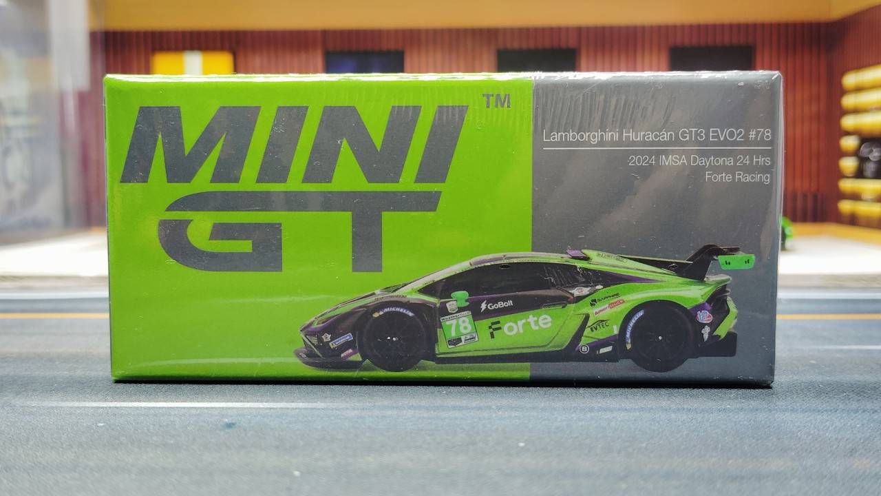 Unboxing Mini GT Lamborghini Huracan GT3 EVO2 #78 [2024 IMSA