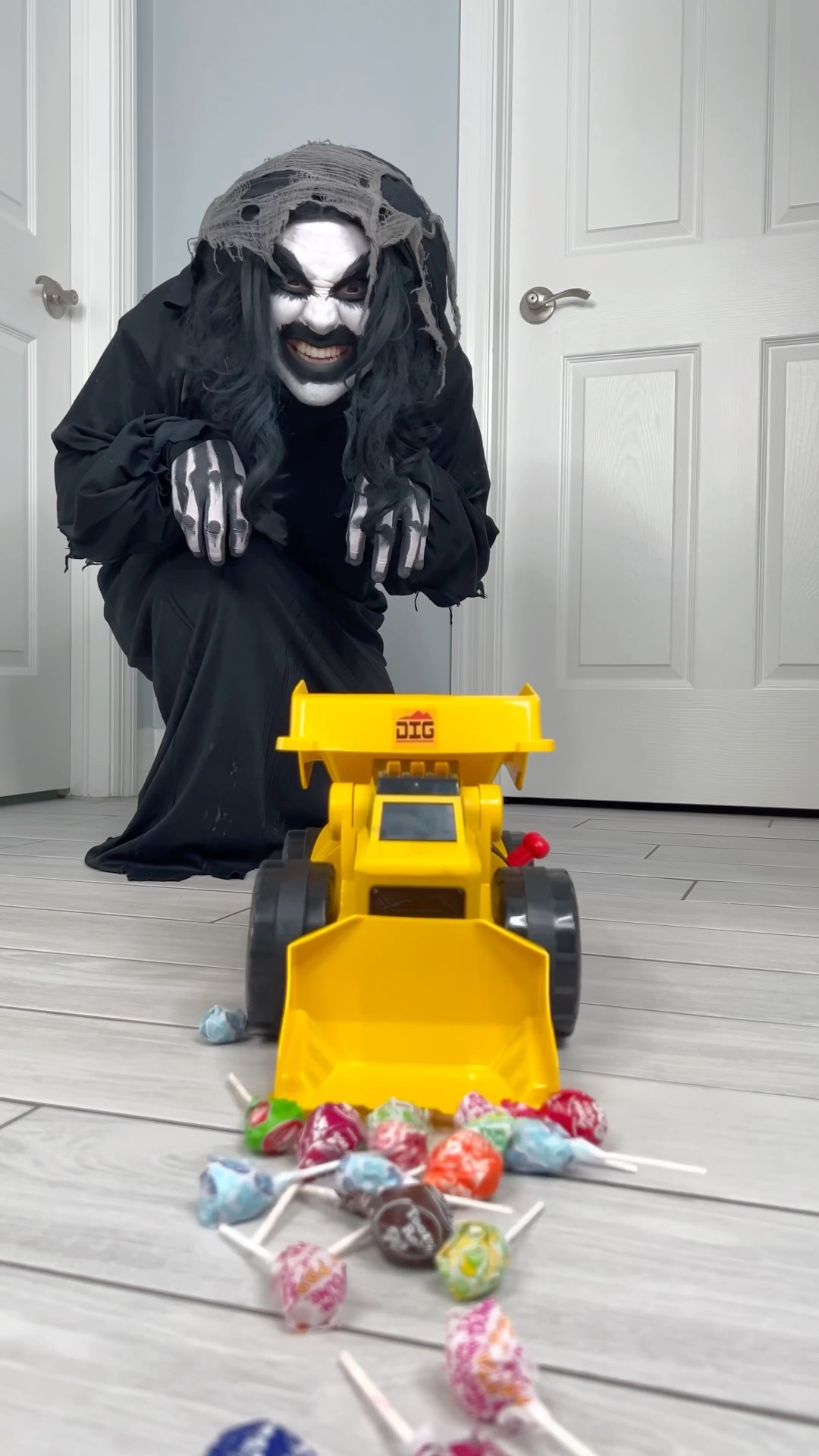 Monster picks up candy with big truck ?? #shorts