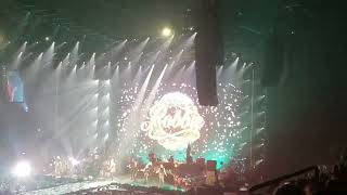 Walking In A Winter Wonderland Robbie Williams Christmas Concert London 2019