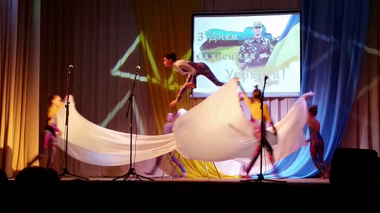 "Ручной эквилибр-2", г.Лубны, цирковая студия "Маска".