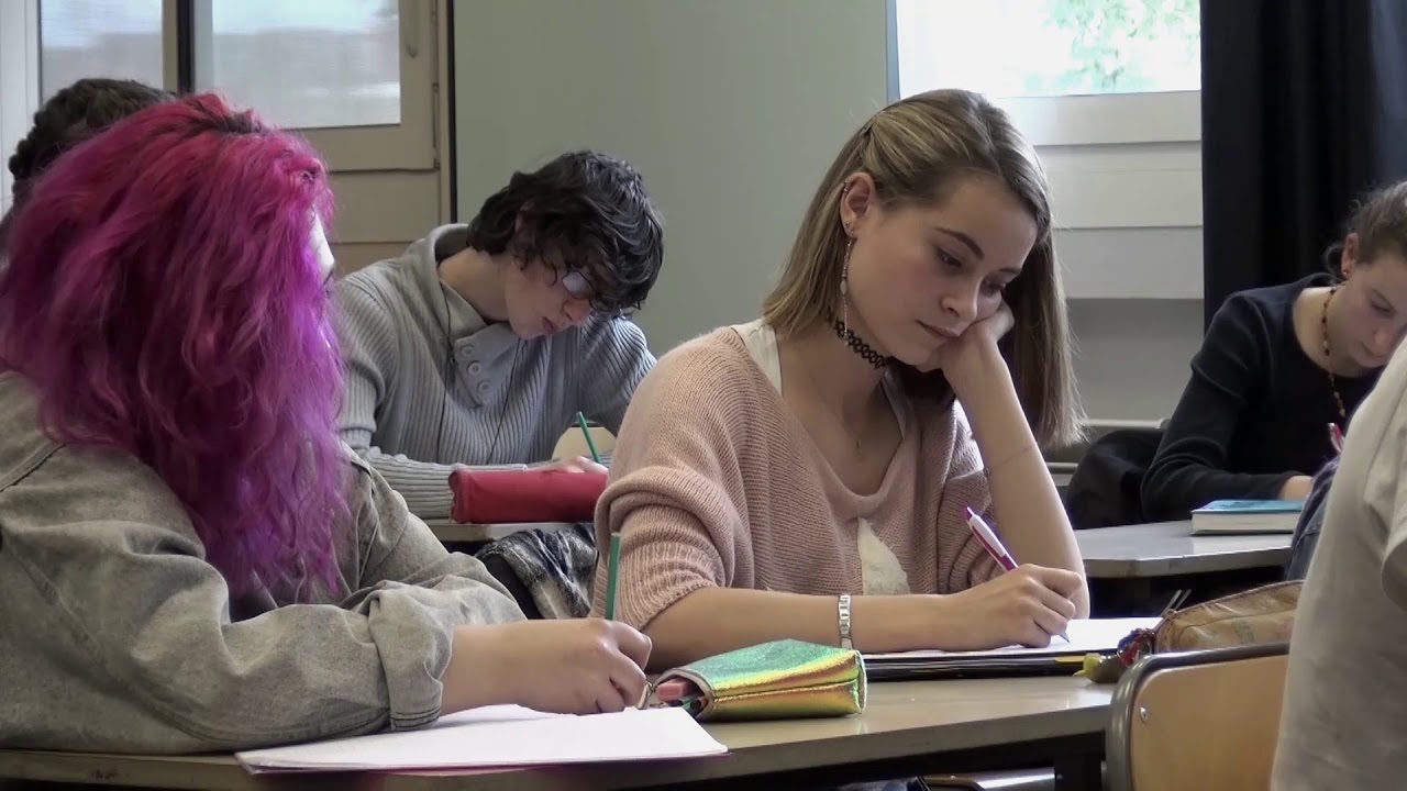 Option AIS - Couleur alcool - Court Métrage contre le harcèlement scolaire