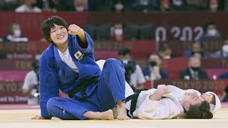 70キロ級の新井が「金」 柔道女子、大会2個目