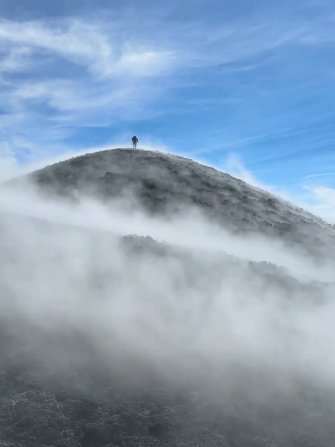 Walking Through Volcanic Gas on Mount Etna || ViralHog
