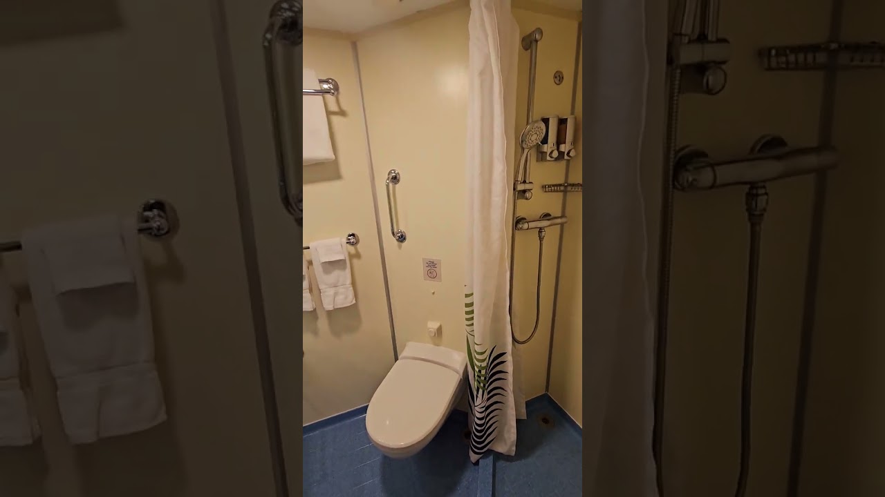 Cabin 7425 on Carnival Radiance