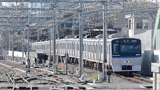 西谷駅を唯一通過する急行電車