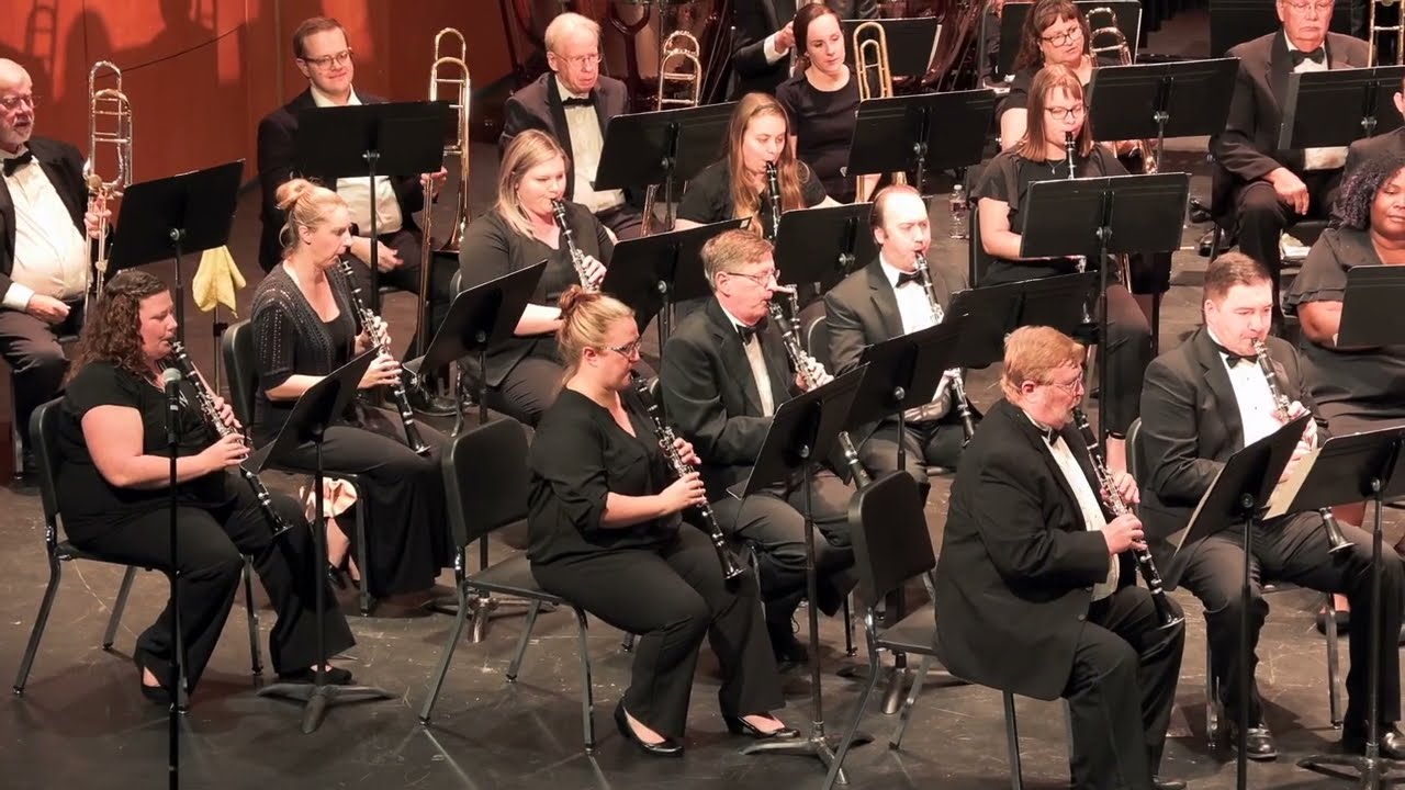 Winds on the Run by Eric Osterling.  Glendale Community College Community Band