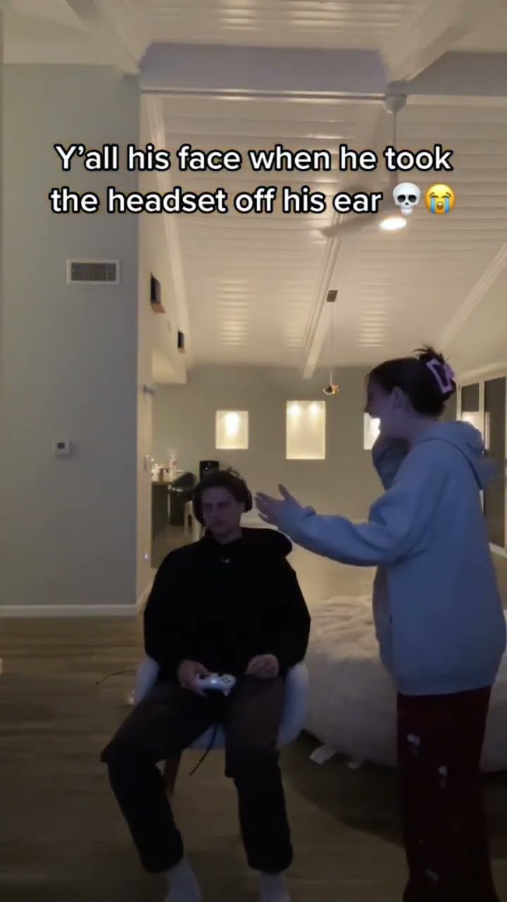 Wait for it… #love #relatable #shorts #short #couple #prank #school #funny
