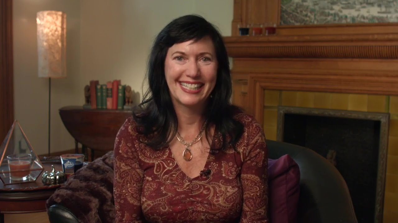 Expert examines correlation between scent, feelings as seasons change