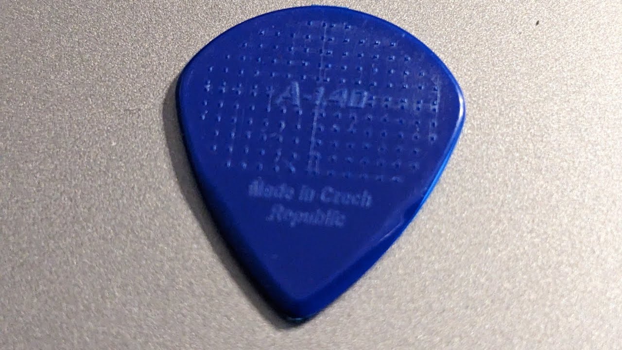 Cat's Tongue D-Grip Jazz A shape 1.4mm vs Jim Dunlop Jazz 3 guitar pick review