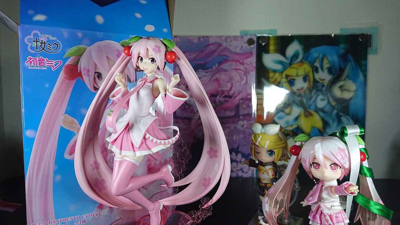 Sakura Miku BANPRESTO EVOLVE Sakura Miku Figure Review! - YouTube