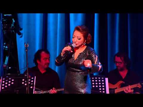 Yasemin Yalçın - Yağmurun Sesine Bak / BKM Konseri HD - 08.12.2014