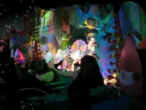 Live, love, laugh & create: merry land Its a Small World Holiday Ride 2008 - YouTube