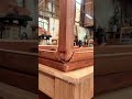 Assemblage De Bois Parfait Pour Pied De Table