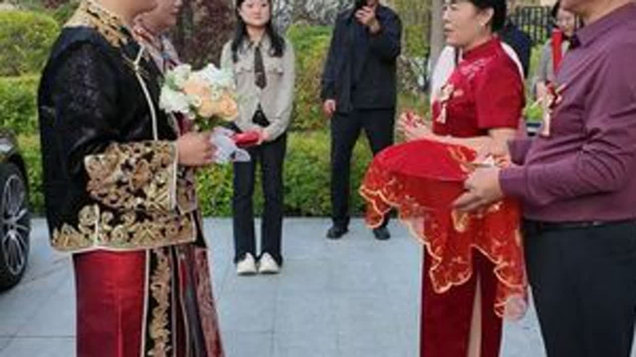 北票婚车车队祝一对新人新婚快乐！#婚礼婚礼婚礼婚 #正能量 #接亲 #婚礼现场