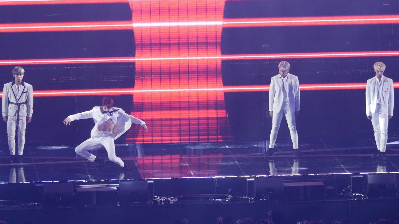 181106 워너원(Wanna One)유닛 역대급 복근댄스퍼포먼스(강다니엘) 뷰티풀  [4K] 직캠 Fancam (지니뮤직어워즈 MGA) by Mera