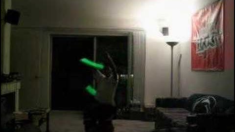 Glowstring Fast With Green Glowsticks