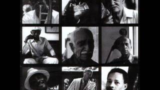 Video thumbnail of "María Caracoles - Afro Cuban All Stars"