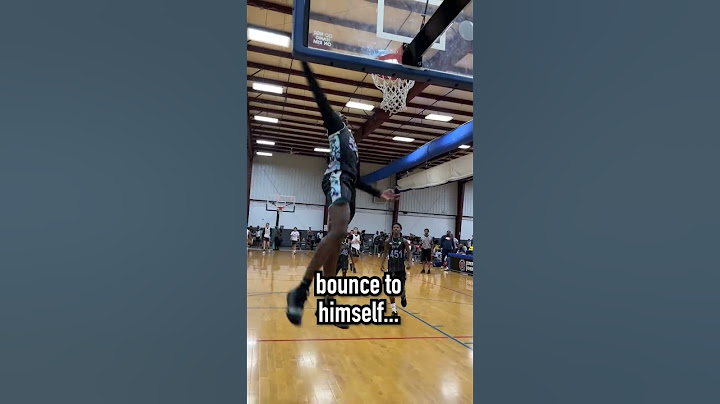 This 5'7 Freshman just dunked...
