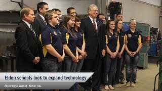 Gov. Nixon discusses technology in classrooms at Eldon High School