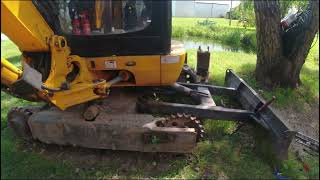 JCB 8030 ZTS, мини экскаватор, замена гусениц. Remove & Replace track. Kāpurķēžu maiņa.