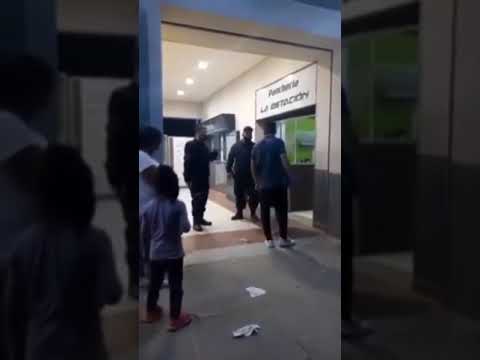 Insultos y golpes entre pasajeros y policías en la estación de trenes de Florencio Varela.