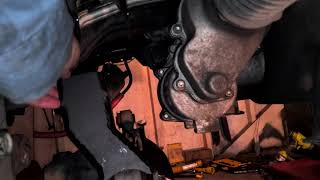 Install Ford F150 front differential using scissor jack at home 2017 F150 Front Differential Swap Outside