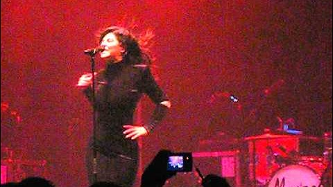 Marina & The Diamonds - Oh No! [Live at Roundhouse, London, 8 Nov 2010]