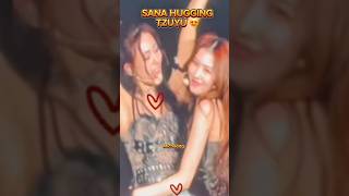Sana Hugging Tzuyu