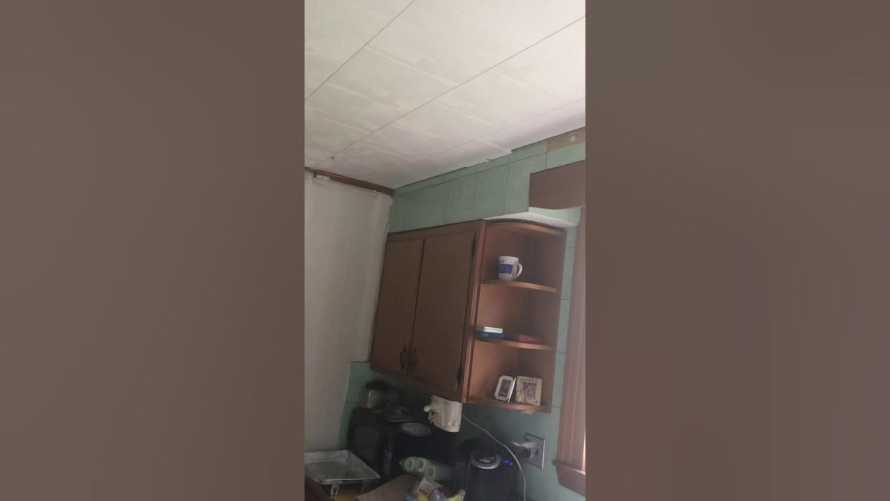 Removing old glue from wall and plastic tiles YouTube