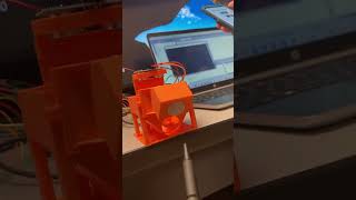 Automatic pet feeder