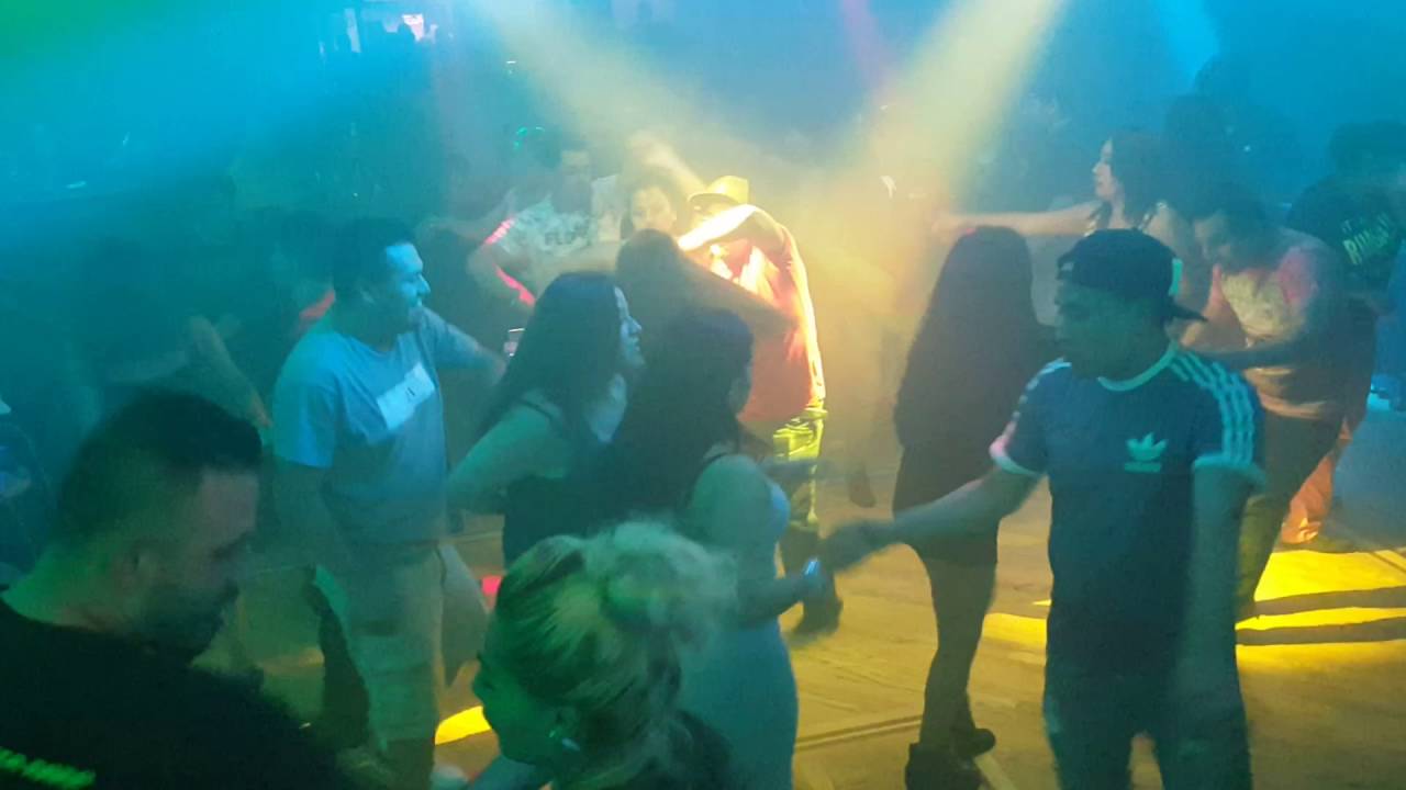 Infamoso tabito sonido master en Club melao en queens new York