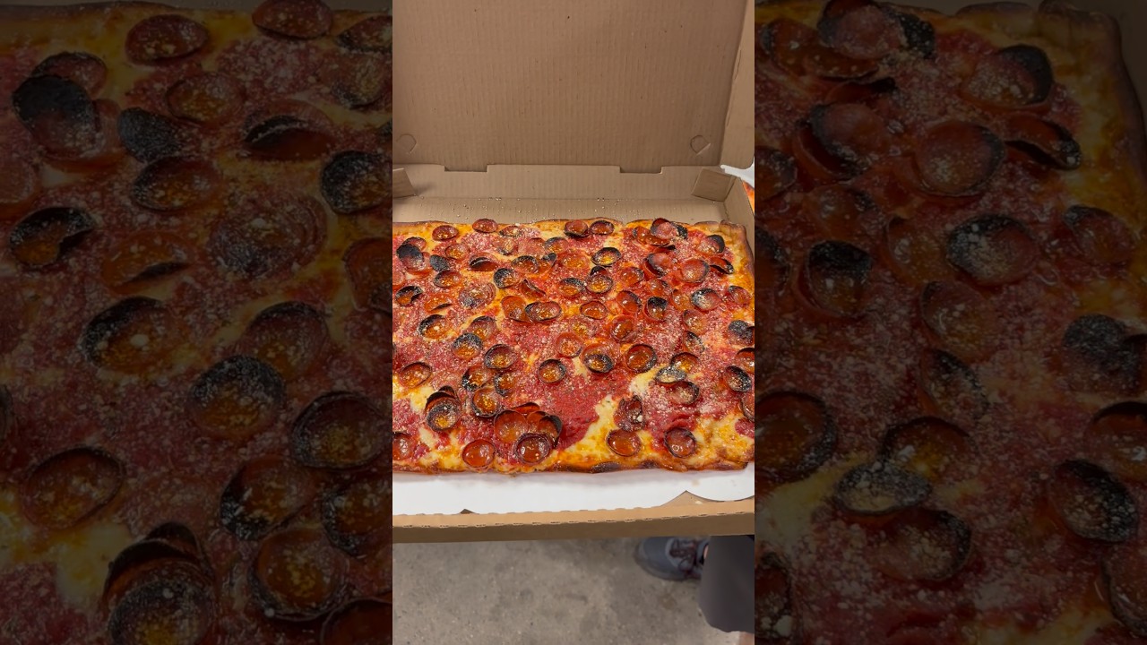 Square pizza love