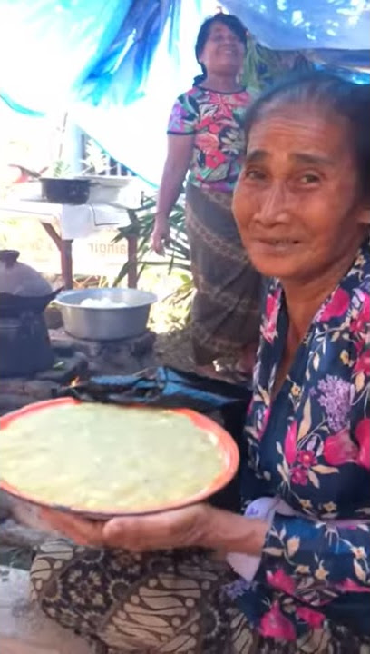 Lempog Cake (Tradisional Balinese Cake)