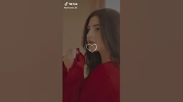 حلوه وكل ماتطل علي بتحلا حالات واتس اب تصاميم للبنات 