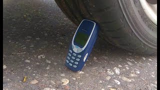 EXPERIMENT: Автомобиль VS NOKIA 3310 /// машина давит предметы.