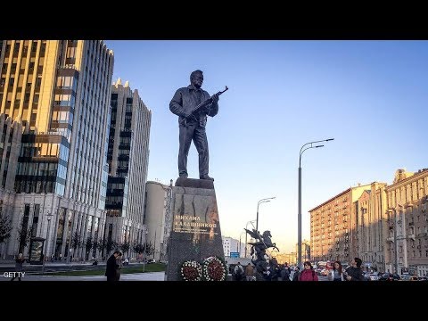 فيديو: نصب تذكاري لكلاشينكوف في موسكو: استعراض (صور)