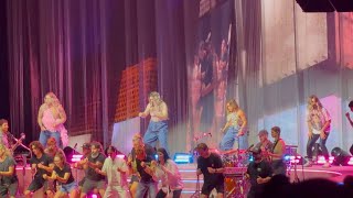 Hilary Duff The lucky me tour - With Love