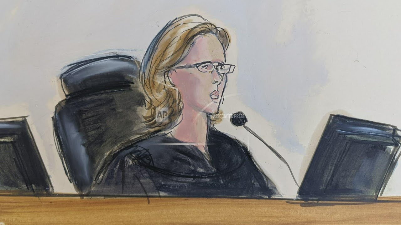 Sketches show R. Kelly motionless as verdict read - YouTube