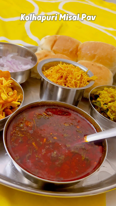 Kolhapuri Misal Pav :)😍#shorts #foods #cooking