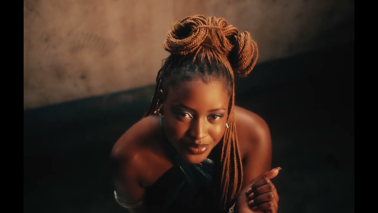 DRIEMO - ULEKE (Official Music Video) auf YouTube ansehen DRIEMO - ULEKE (Official Music Video) auf YouTube ansehen