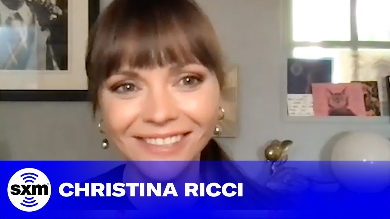 Christina Ricci Porn Facial - Christina Ricci says Johnny Depp explained to her what being gay is when  she was 9 | EW.com