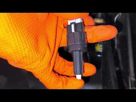 2006 Honda CRV Brake Light Fuse & Stop Light Switch Replacement - Check