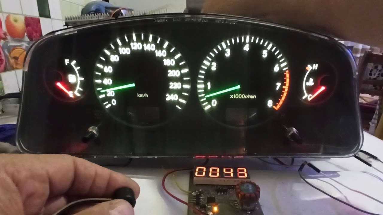Тойота авенсис пересвет приборки