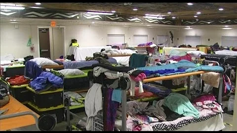 Shelters fill up as temperatures drop below freezing