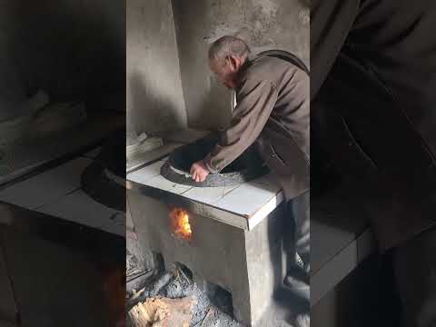 Rural invention The wood for the stove is too big! #FunnyVideo #Unexpected