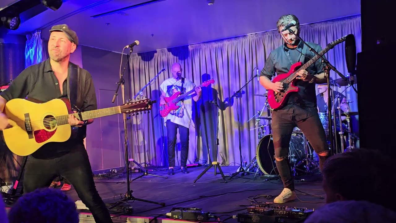 Moon Safari - A Kid Called Panic (Live) - Cruise To The Edge 2025