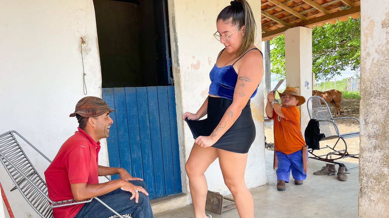 SOBRINHA DE PILILIU MOSTRA A TATUAGEM PARA O VAQUEIRO | PILILIU DA RESENHA